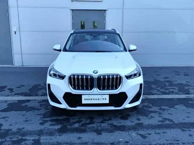 BMW X1 — Фото автомобиля 2