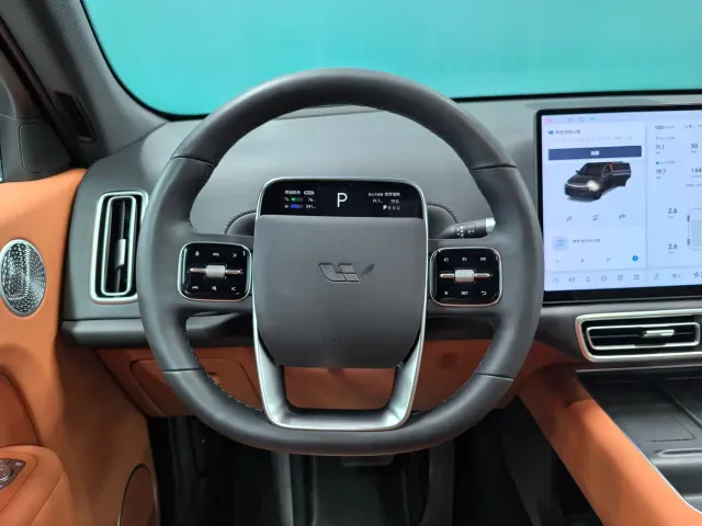 Li Auto L7 — Фото автомобиля 15