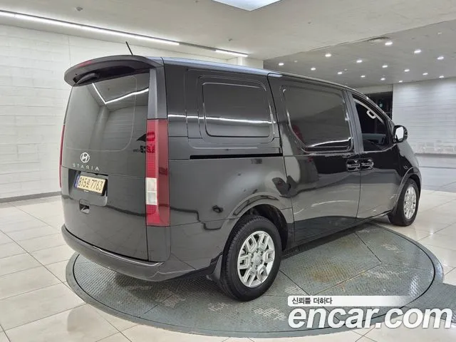 Hyundai Staria Staria Карго 3 места — Фото автомобиля 3