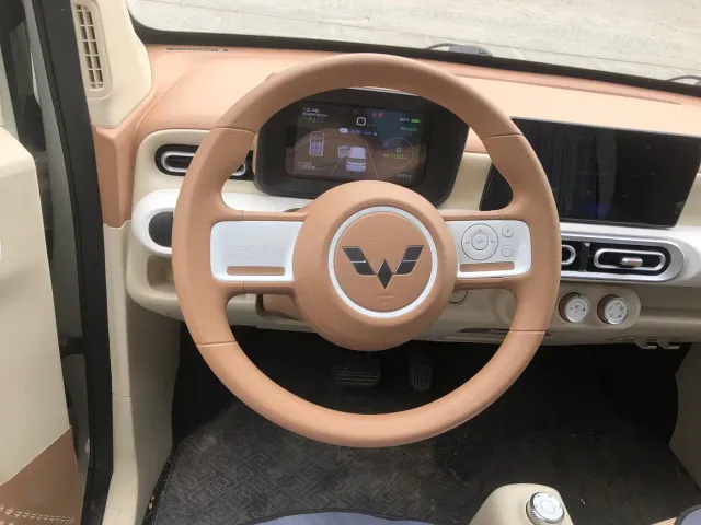 Wuling Hongguang Mini EV — Фото автомобиля 14