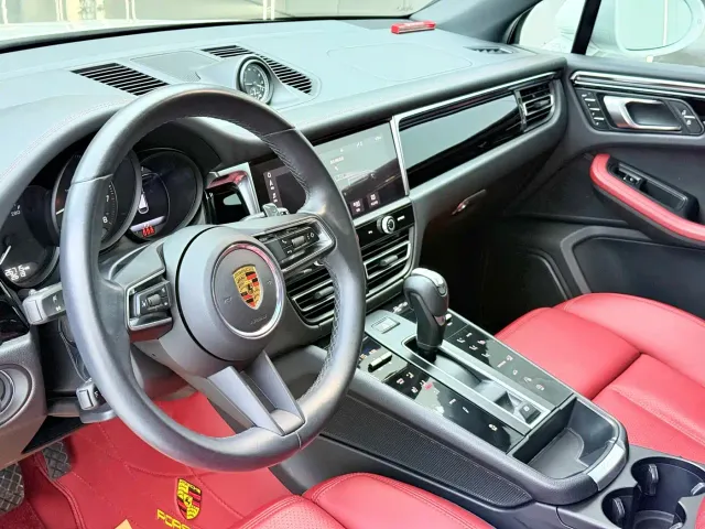 Porsche Macan — Фото автомобиля 5