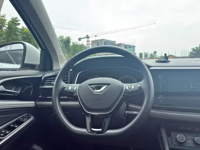 Jetta VS7 — Фото автомобиля 11