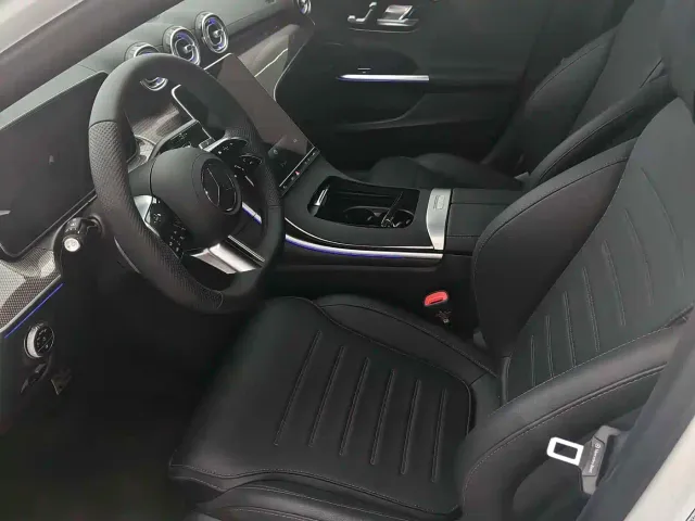 Mercedes-Benz C-Class — Фото автомобиля 6