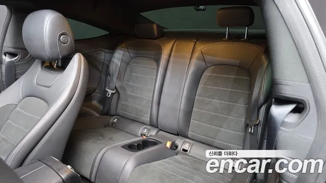 Mercedes-Benz C-Class — Фото автомобиля 11