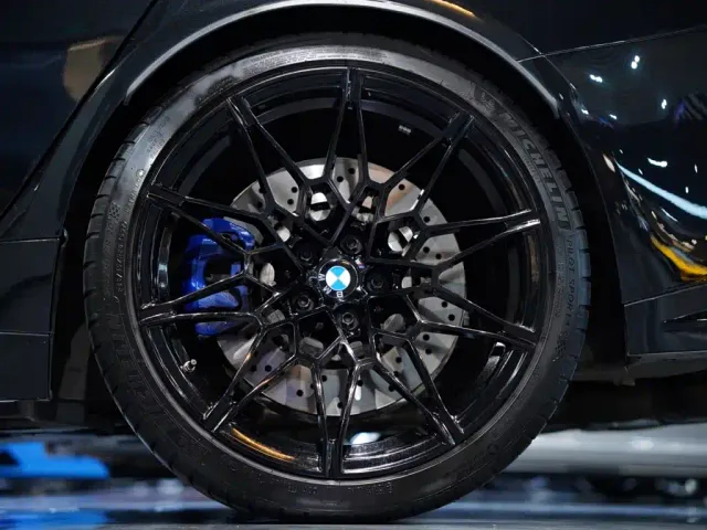 BMW M3 — Фото автомобиля 15