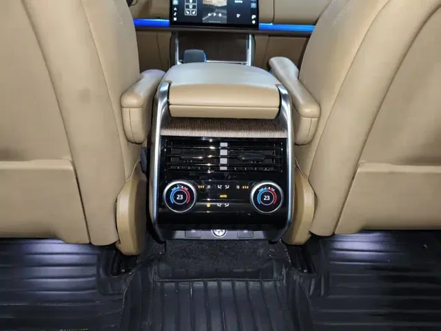 Land Rover Range Rover — Фото автомобиля 15