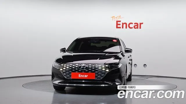 Hyundai Grandeur New — Фото автомобиля 3
