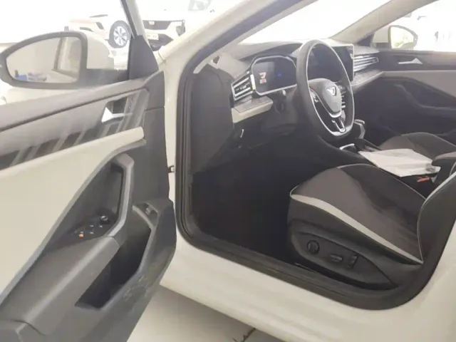 Jetta VA7 — Фото автомобиля 15
