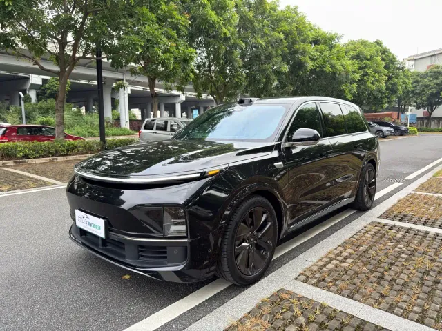 Фотография автомобиля — Li Auto L9