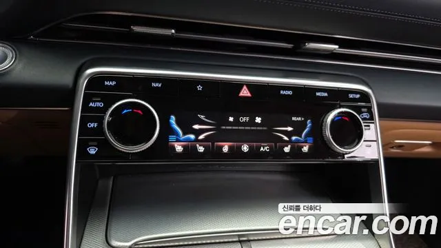 Genesis GV80 — Фото автомобиля 22