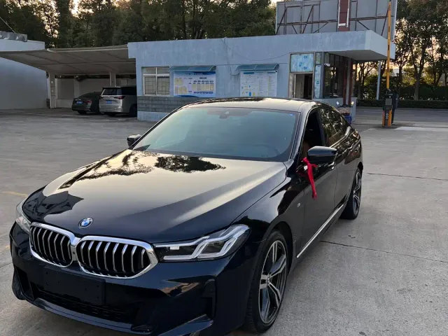 Фотография автомобиля — BMW 6 Series Gran Turismo