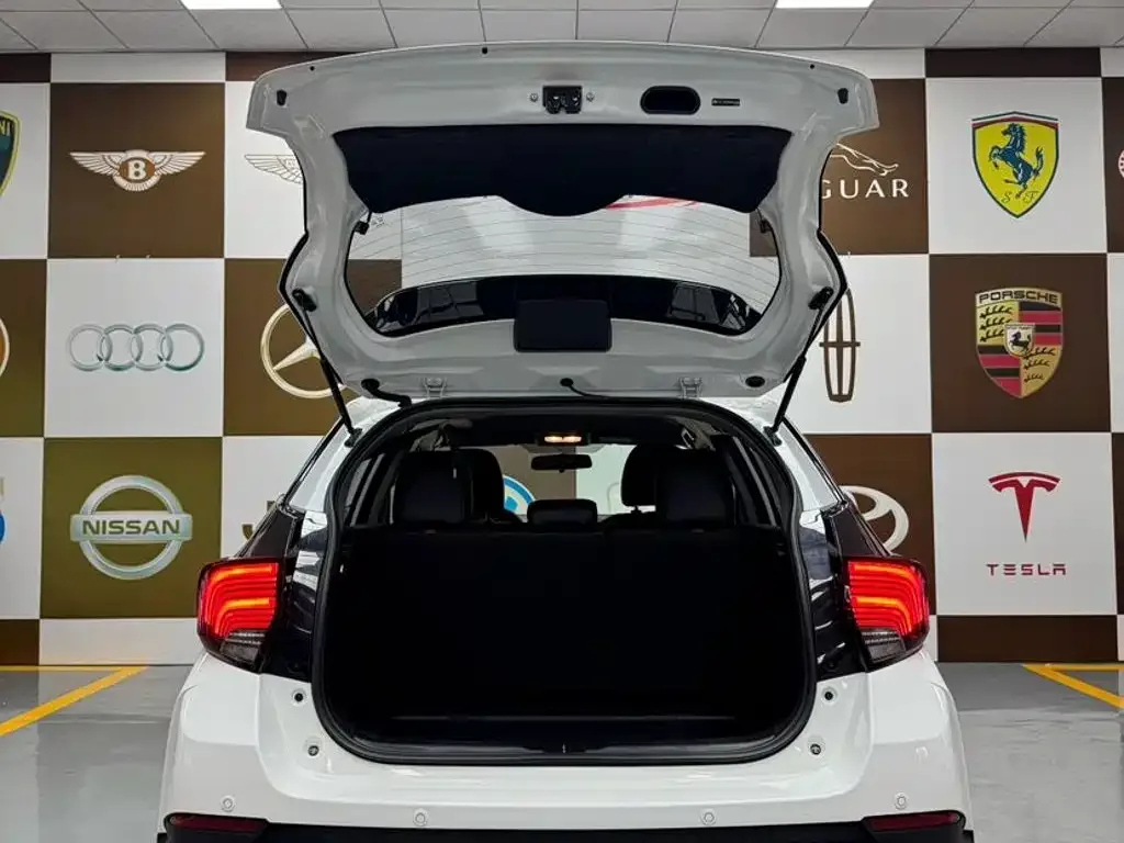 Toyota YARiS L Zhi Xuan 2022 Zhi Xuan X 1.5L CVT Luxury PLUS Edition — Фото автомобиля 17