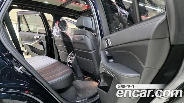 BMW X5 xDrive 40i M Sport — Фото автомобиля 11