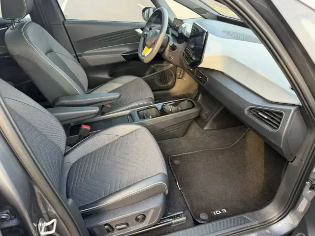 Volkswagen ID.3 — Фото автомобиля 13