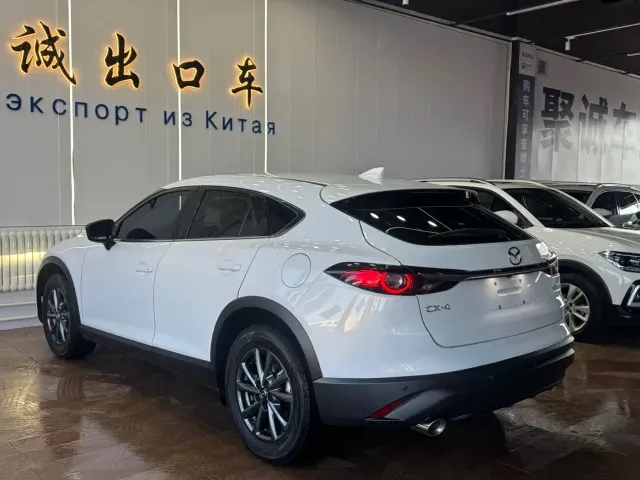 Mazda CX-4 — Фото автомобиля 7