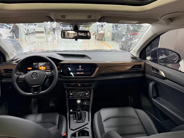 Volkswagen Tharu — Фото автомобиля 14