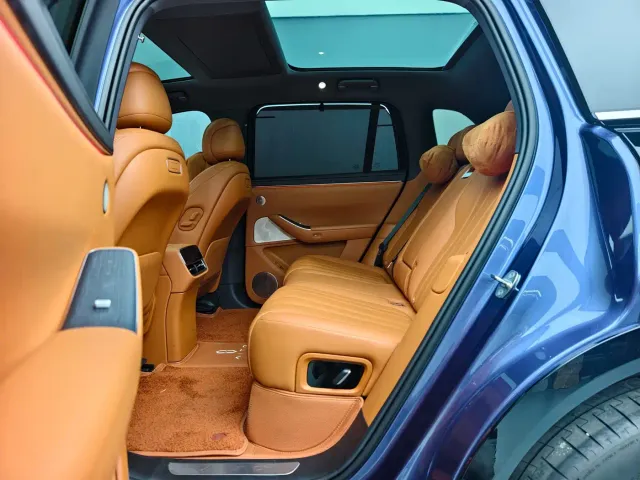 Aito M7 — Фото автомобиля 17