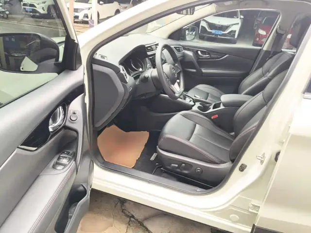 Nissan Qashqai — Фото автомобиля 15