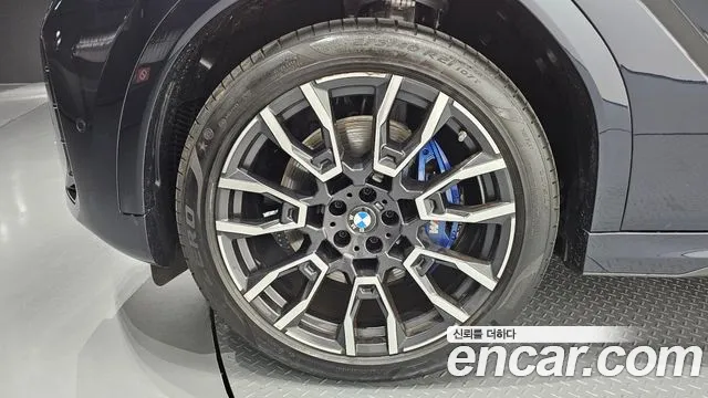 BMW X6 xDrive40i M Sport — Фото автомобиля 4