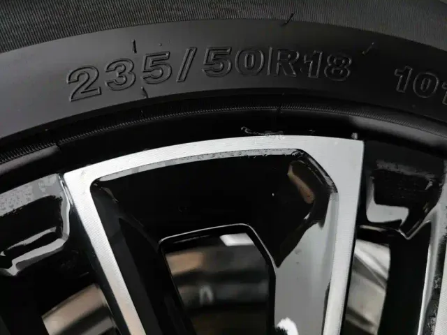 Geely Galaxy Xingyao 8 — Фото автомобиля 24
