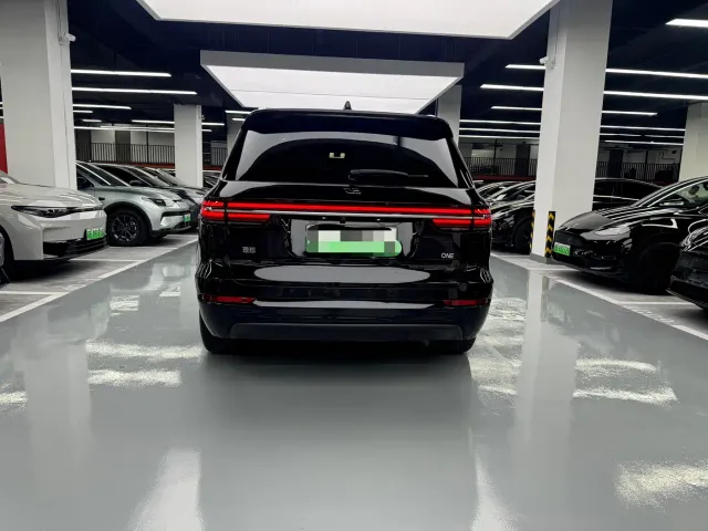 Li Auto ONE — Фото автомобиля 16