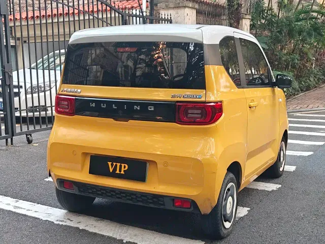 Wuling Hongguang Mini EV — Фото автомобиля 4