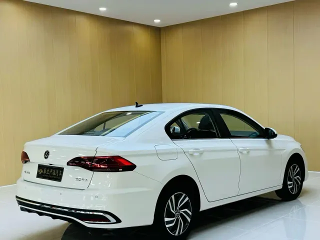 Volkswagen Bora — Фото автомобиля 11