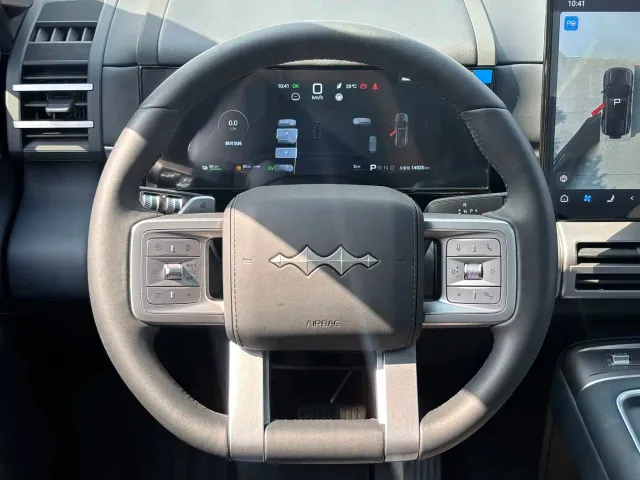 BYD FangChengBao Titanium 7 — Фото автомобиля 15