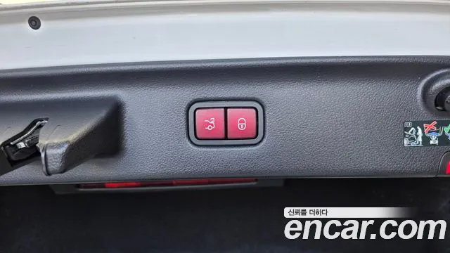Mercedes-Benz S-Class — Фото автомобиля 28