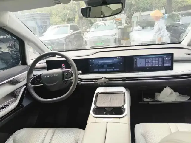 Maxus G70 — Фото автомобиля 12