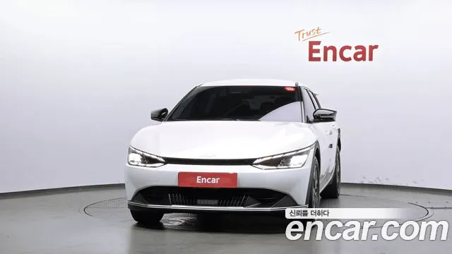 Kia EV6 — Фото автомобиля 2