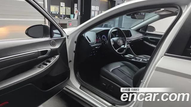 Hyundai Sonata Sonata (DN8) 2.0 LPG(Для проката) — Фото автомобиля 10
