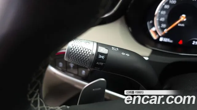Genesis GV70 — Фото автомобиля 29