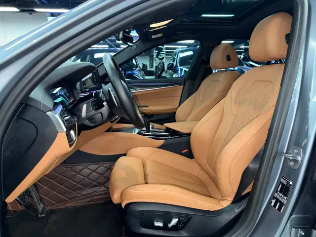 BMW 5 Series — Фото автомобиля 8