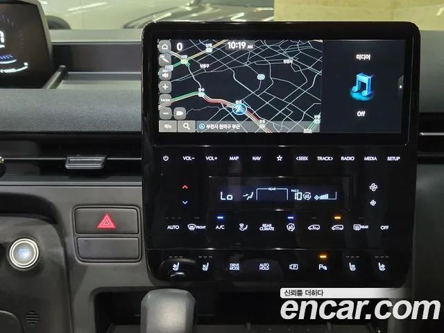 Hyundai Staria Staria L3.5 Tourer 11 мест — Фото автомобиля 12