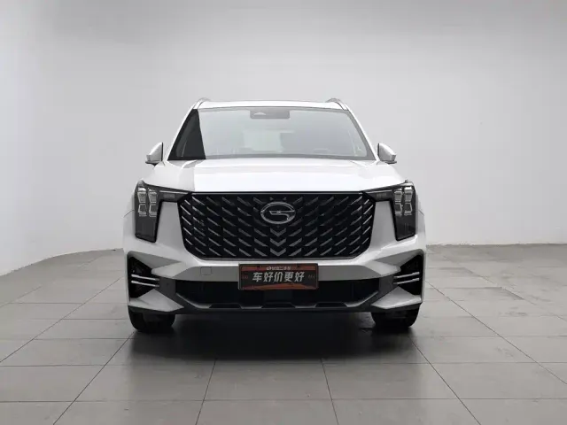 GAC Trumpchi GS8 — Фото автомобиля 3