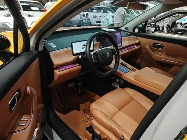 Leapmotor C10 — Фото автомобиля 15