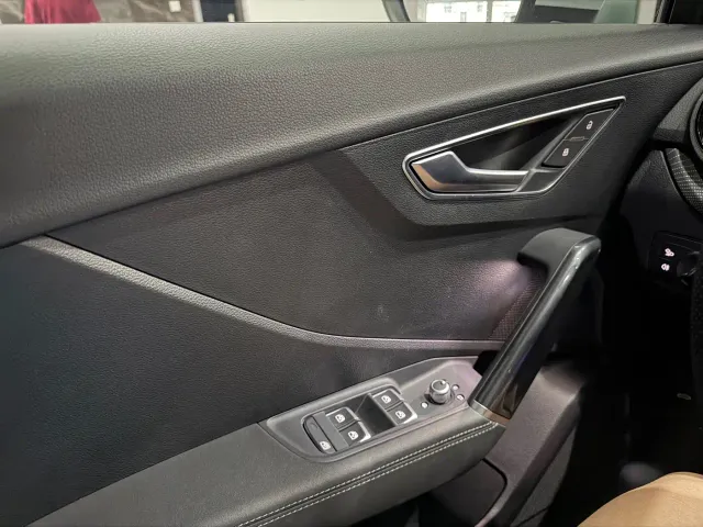 Audi Q2L — Фото автомобиля 16