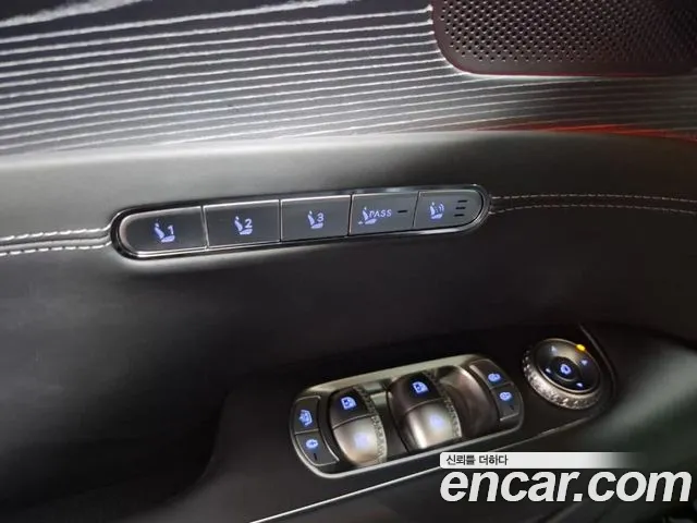 Genesis G90 RS4 — Фото автомобиля 13