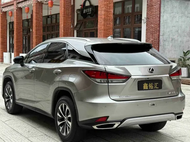 Lexus RX — Фото автомобиля 8