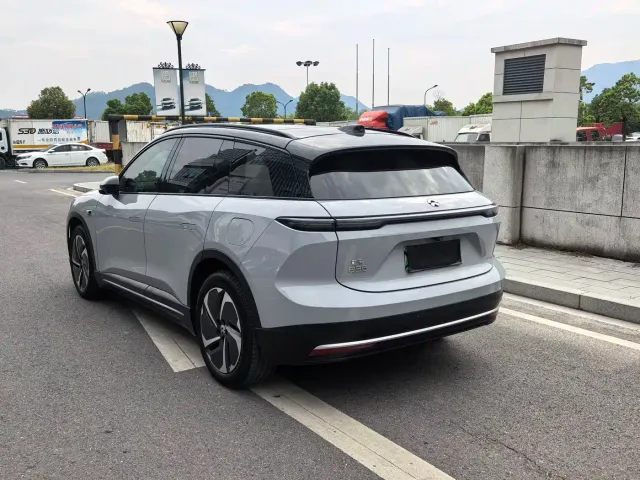 Nio ES6 — Фото автомобиля 3