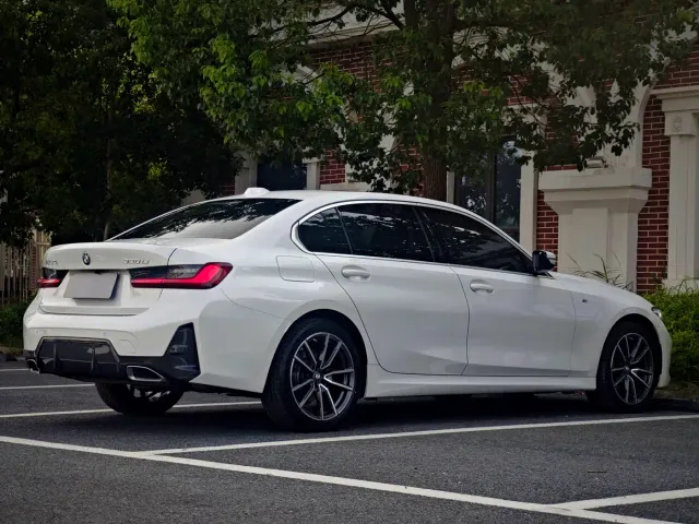BMW 3 Series — Фото автомобиля 7
