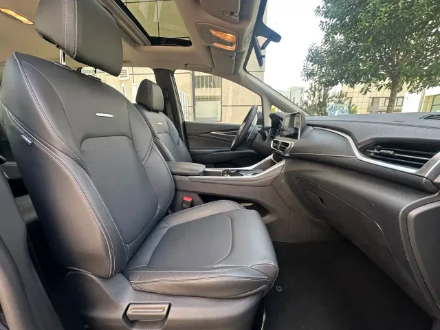 Maxus G50 — Фото автомобиля 15