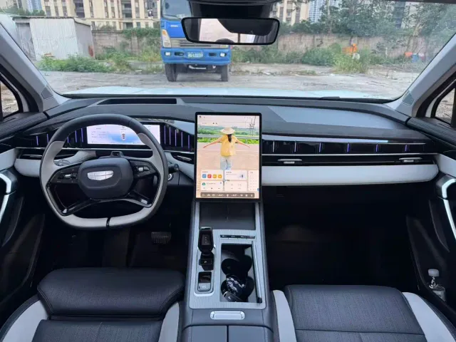 Geely Boyue L — Фото автомобиля 6