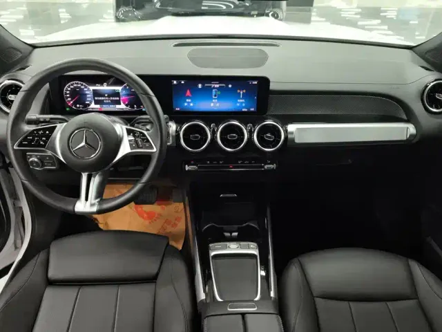 Mercedes-Benz GLB-Class — Фото автомобиля 12