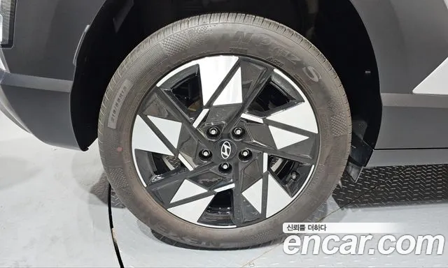 Hyundai Kona — Фото автомобиля 5