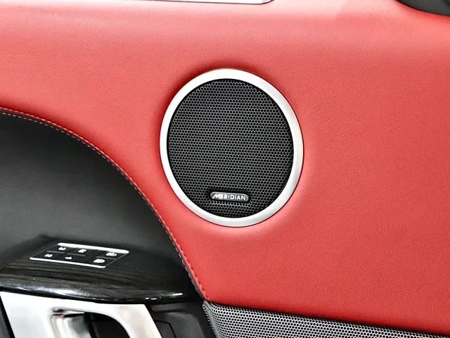 Land Rover Range Rover Sport — Фото автомобиля 22