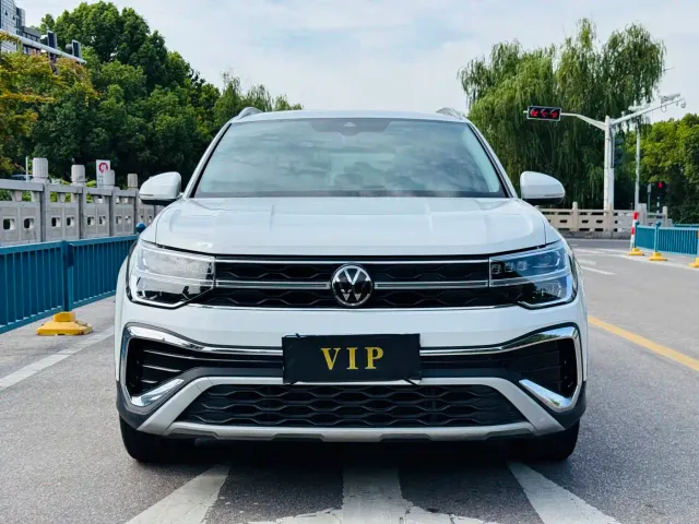 Volkswagen Tharu — Фото автомобиля 2