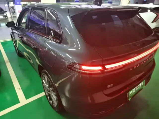 Leapmotor C10 — Фото автомобиля 4