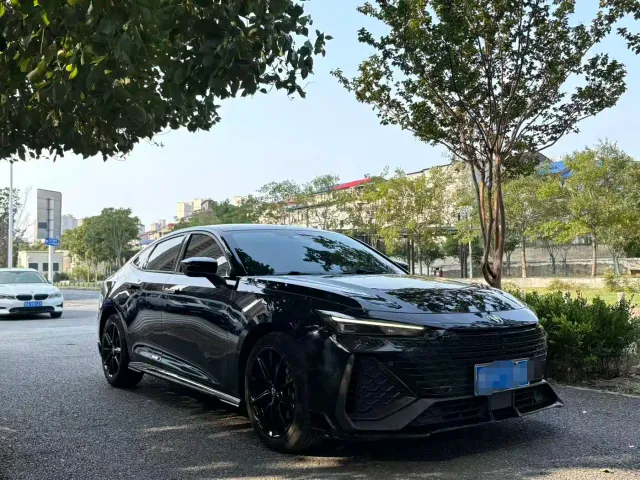 Changan UNI-V — Фото автомобиля 3